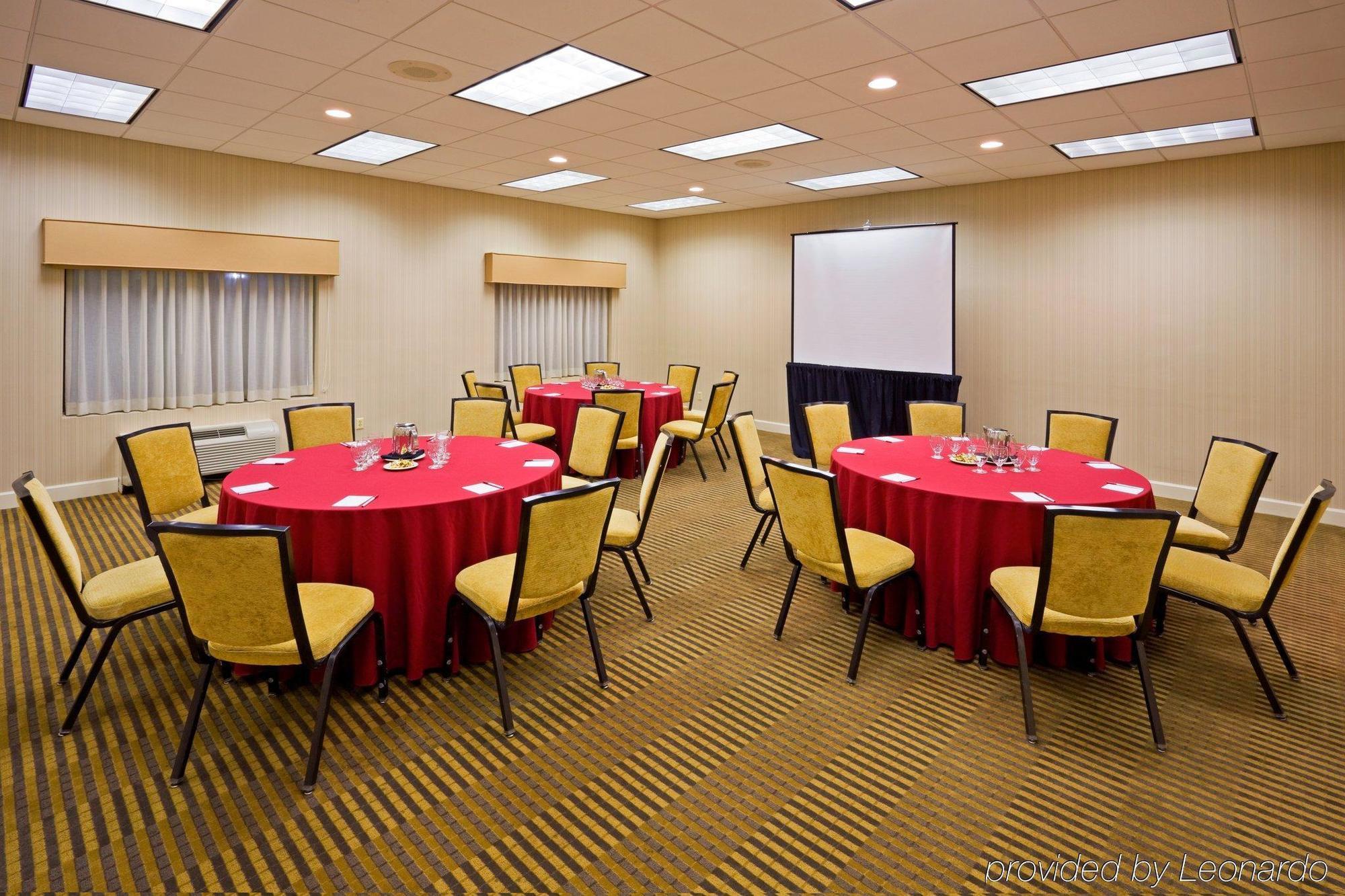Ramada Plaza By Wyndham Cranbury/S Brunswick Hotel & Conf Ctr Jamesburg Fasiliteter bilde