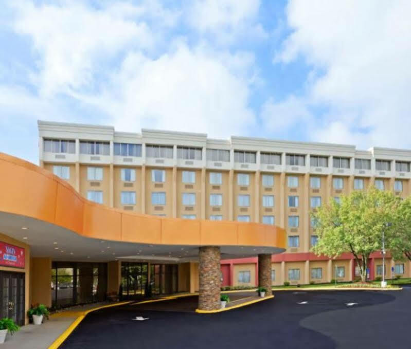 Ramada Plaza By Wyndham Cranbury/S Brunswick Hotel & Conf Ctr Jamesburg Eksteriør bilde